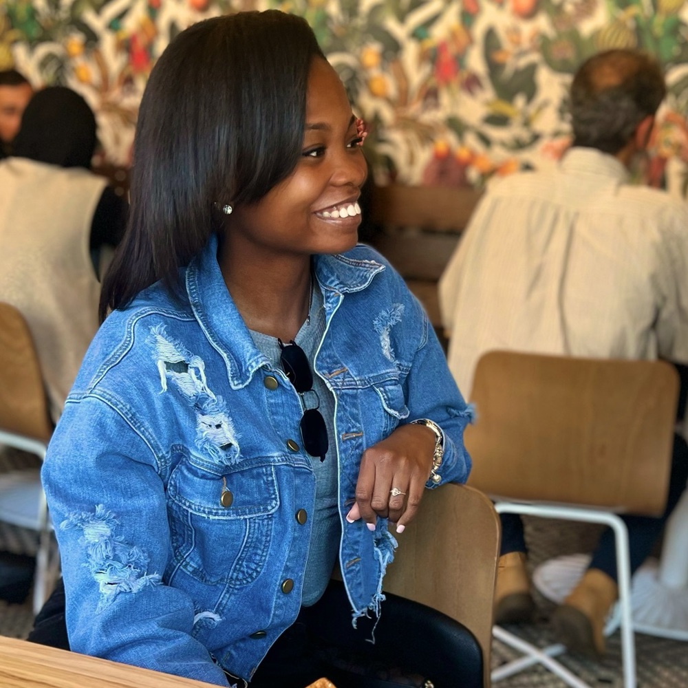 Meet your Posher, Sherita